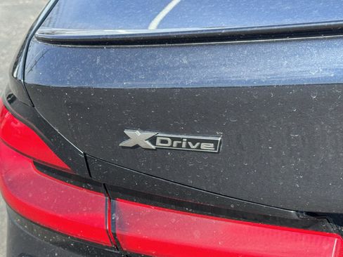 Used 2022 BMW M550i xDrive image 22