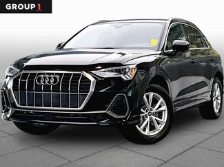 Certified 2025 Audi Q3 2.0T Premium Plus w/ Premium Plus Package AWD/4WD video 1