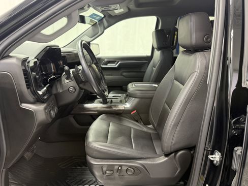 Certified 2022 Chevrolet Silverado 1500 LTZ w/ Technology Package image 13
