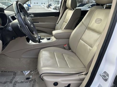 Used 2015 Jeep Grand Cherokee Overland image 27