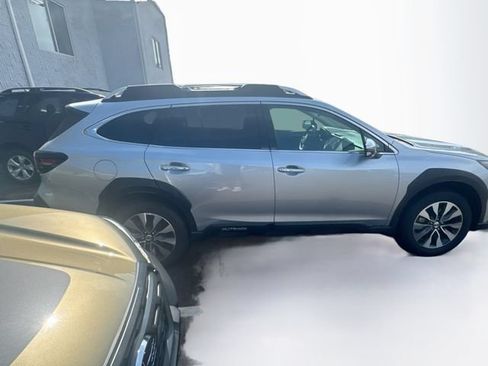 Certified 2025 Subaru Outback Touring XT AWD/4WD image 10