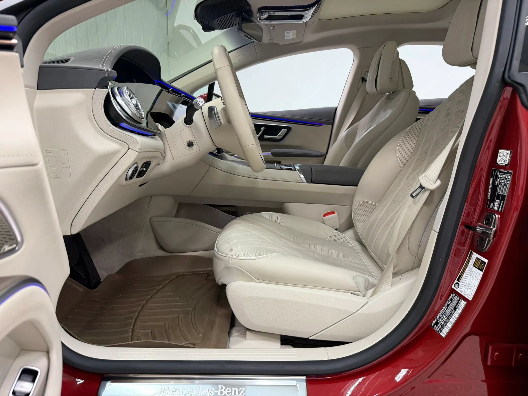 Used 2023 Mercedes-Benz EQS 580 4MATIC Sedan image 15