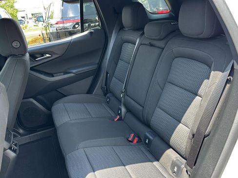 Used 2026 Chevrolet Equinox LT FWD image 17