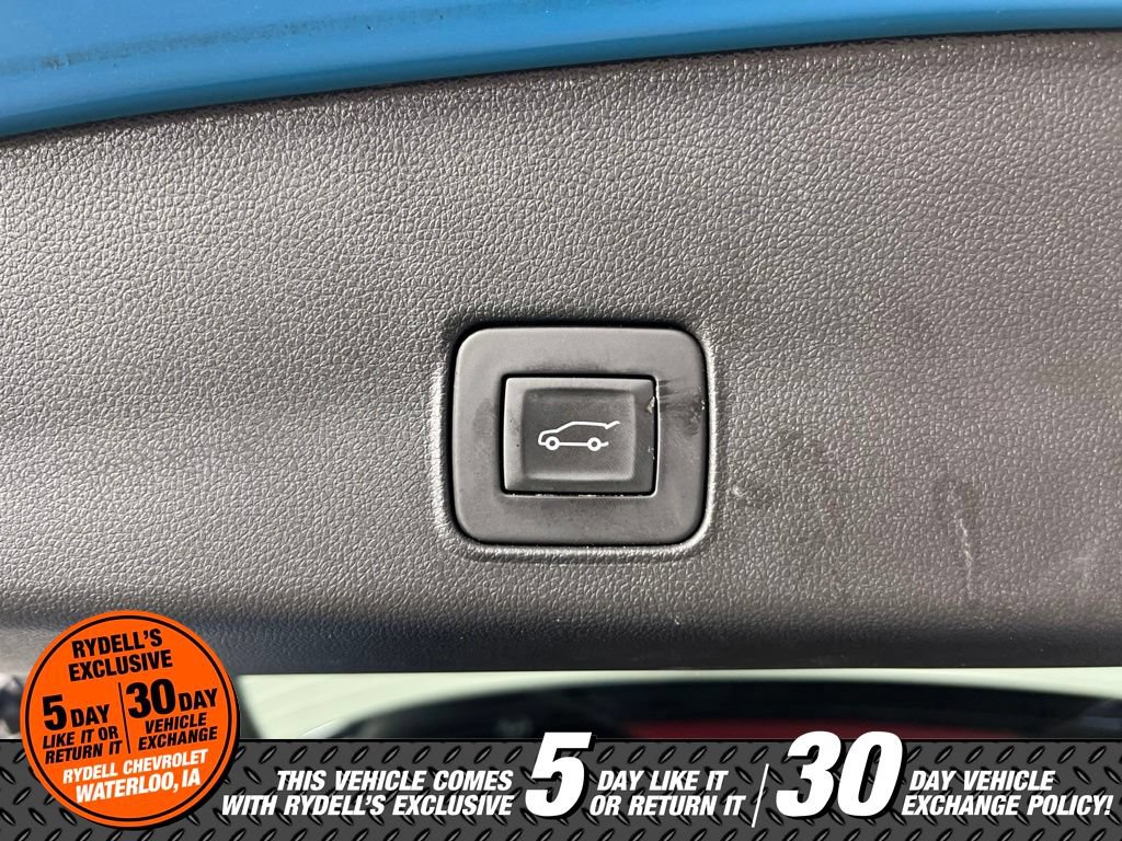 Used 2025 Chevrolet TrailBlazer RS w/ Convenience Package AWD/4WD image 9