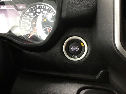 Used 2023 RAM 1500 Big Horn AWD/4WD image 34