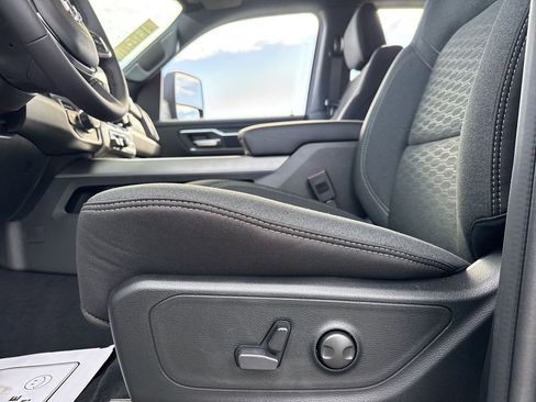 New 2026 RAM 1500 Big Horn AWD/4WD image 12