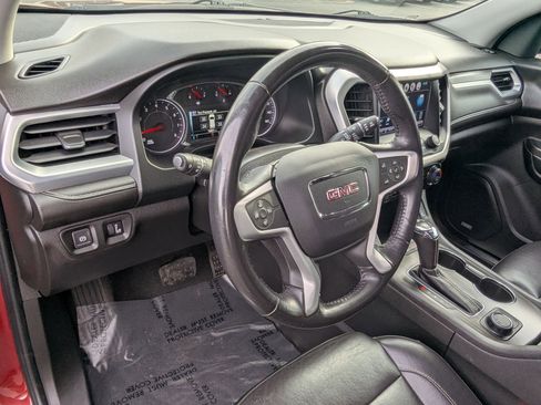 Used 2018 GMC Acadia SLT image 16