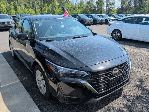 Used 2024 Nissan Sentra S FWD image 3