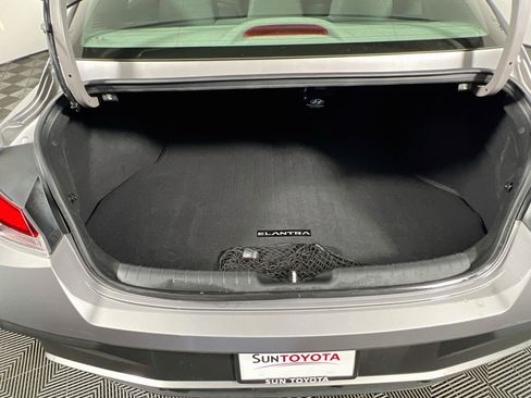 Used 2025 Hyundai Elantra Sport FWD image 33