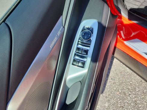 Used 2025 Chevrolet Corvette 3LT 2dr Stingray Conv w/ Z51 Performance Package image 11