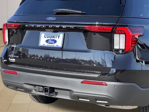 New 2026 Ford Explorer Active image 40