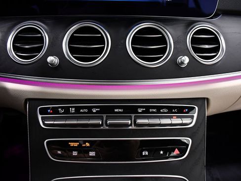 Used 2022 Mercedes-Benz E 350 4MATIC Sedan image 14