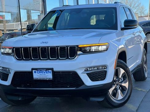 Used 2022 Jeep Grand Cherokee Limited 4xe w/ Luxury Tech Group II image 42