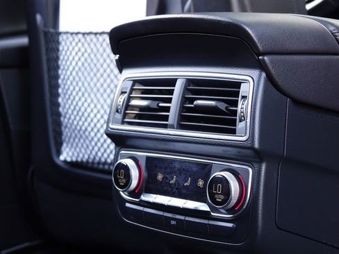 Used 2018 Audi Q7 3.0T Prestige w/ Prestige Package image 31