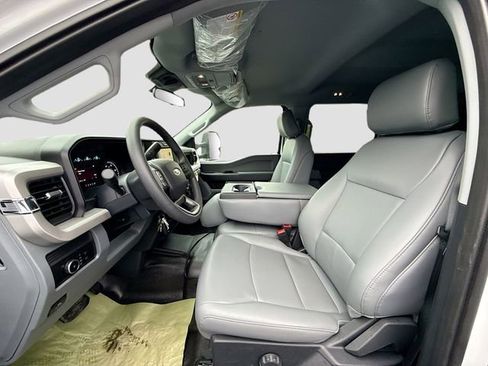 New 2026 Ford F450 4x4 Crew Cab Super Duty image 7