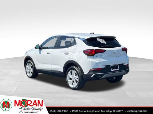Used 2025 Buick Encore GX Preferred AWD/4WD image 4