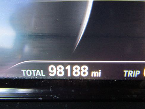 Used 2017 BMW 540i image 10