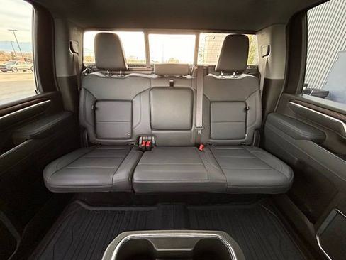 Used 2025 GMC Sierra 3500 SLT w/ SLT Premium Package image 41