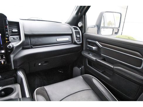 Used 2025 RAM 2500 Laramie image 10