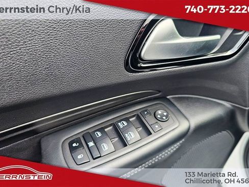 Used 2024 Dodge Durango SXT image 16