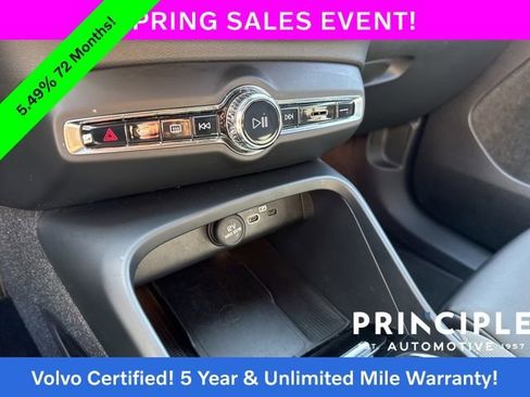 Certified 2023 Volvo XC40 Recharge Core image 16