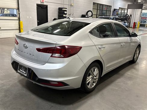 Used 2019 Hyundai Elantra SEL w/ Cargo Package image 4