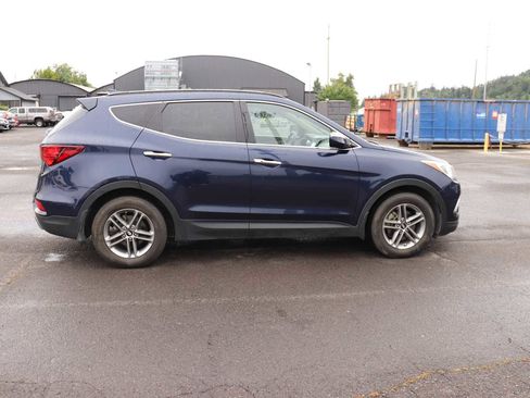 Used 2017 Hyundai Santa Fe Sport w/ 2.4L Tech Package 04 AWD/4WD image 4