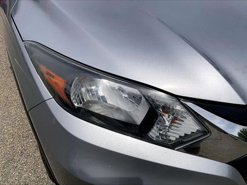 Used 2017 Honda HR-V LX image 31