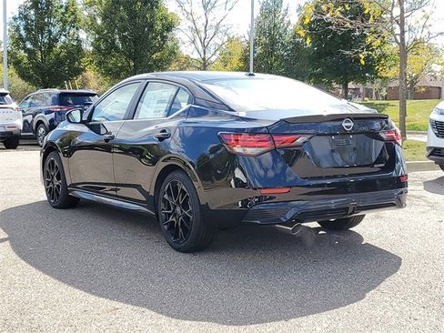 New 2025 Nissan Sentra SR w/ Midnight Edition image 3