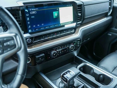 Used 2022 Chevrolet Silverado 1500 LT Trail Boss w/ Convenience Package II image 30