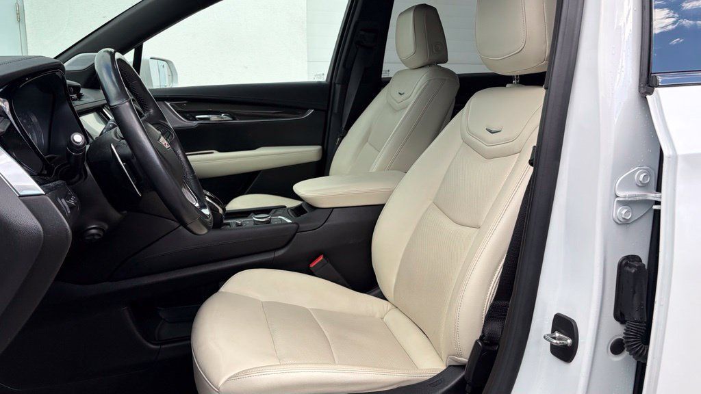 Used 2020 Cadillac XT6 Sport AWD/4WD image 5