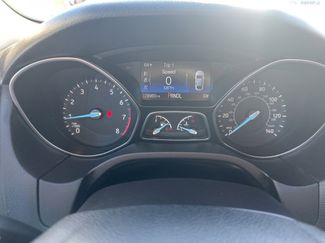 Used 2015 Ford Focus SE video 2