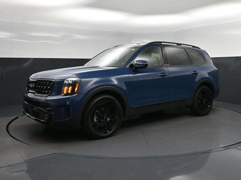 Used 2024 Kia Telluride SX X-Line AWD/4WD image 3