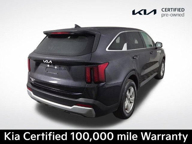 Certified 2025 Kia Sorento LX FWD image 6