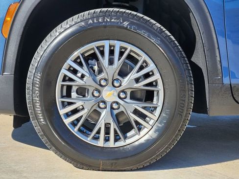 New 2026 Chevrolet Traverse LT w/ Driver Confidence Package image 9