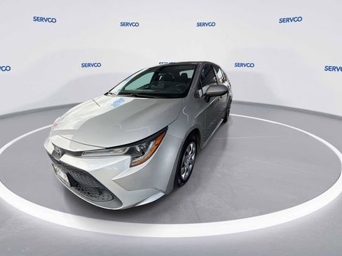 Used 2022 Toyota Corolla LE FWD image 4
