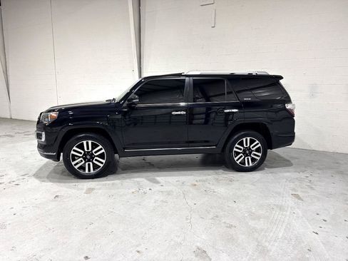 Used 2016 Toyota 4Runner Limited AWD/4WD image 21