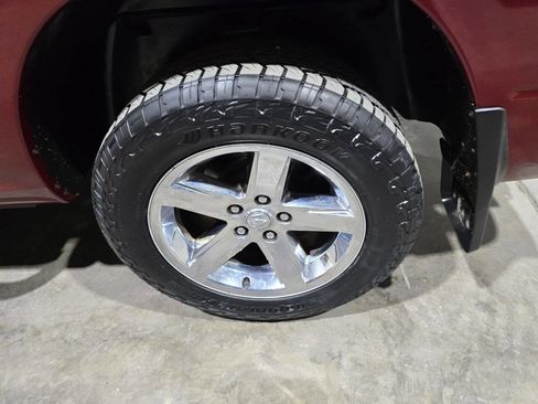 Used 2015 RAM 1500 Express image 25