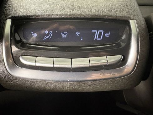 Used 2024 Cadillac XT6 Premium Luxury image 41