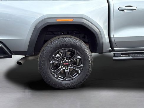 Used 2024 GMC Canyon Elevation w/ Trailering Package image 17