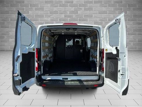 Certified 2025 Ford Transit 250 Low Roof w/ Exterior Upgrade Package RWD image 9