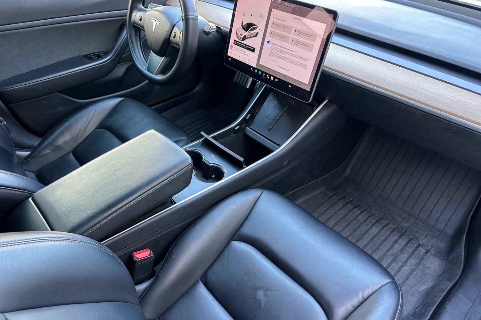 Used 2019 Tesla Model 3 Mid Range RWD image 18