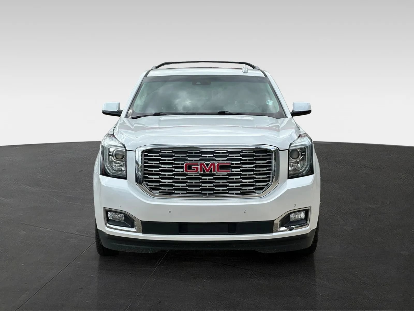 Used 2018 GMC Yukon XL Denali w/ Denali Ultimate Package AWD/4WD image 2