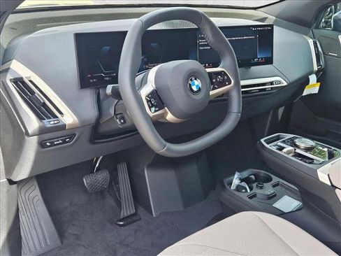 Used 2026 BMW iX xDrive45 image 9