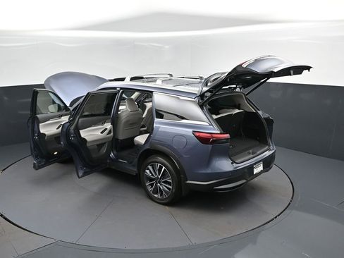 Used 2026 INFINITI QX60 Luxe w/ Cargo Package AWD/4WD image 2