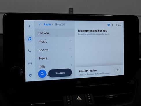 Used 2024 Toyota RAV4 Limited image 32