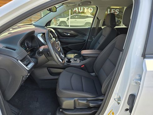 Used 2024 GMC Terrain SLE image 11
