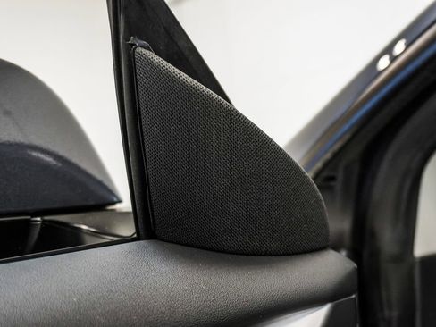 Used 2023 Tesla Model 3 Standard Range image 22