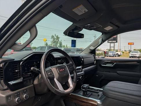 Used 2023 GMC Sierra 1500 Elevation w/ Preferred Package AWD/4WD image 15