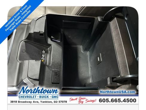 Used 2024 GMC Sierra 2500 SLT w/ SLT Premium Package AWD/4WD image 27